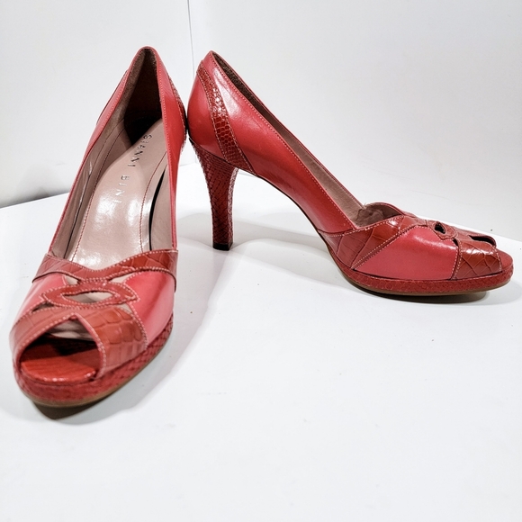 Vintage Gianni Bini Muted-Red Leather Peep Toe Heels w/ Croc Detailing - Picture 1 of 9
